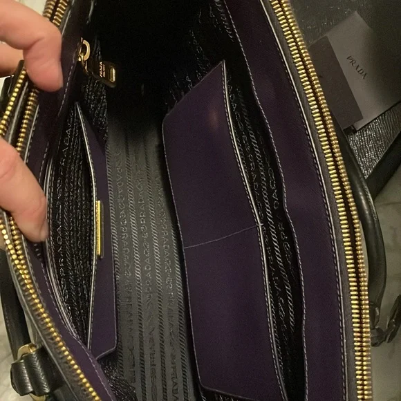 Large Prada Galleria Saffiano Leather Bag - Picture 9 of 15